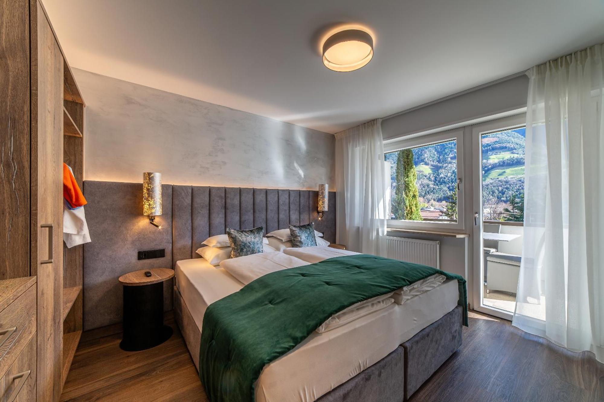 Hotel Tyrol Family Retreat Naturns Esterno foto