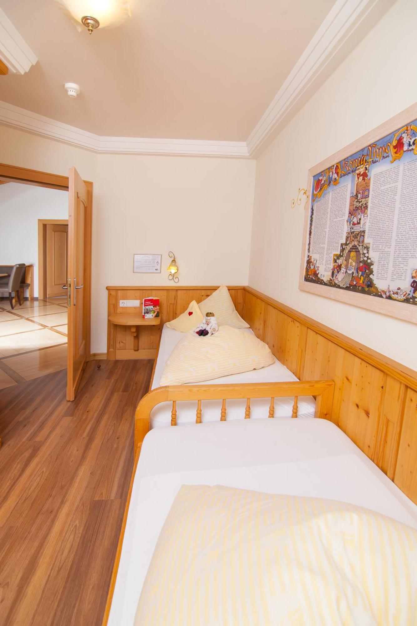Hotel Tyrol Family Retreat Naturns Esterno foto