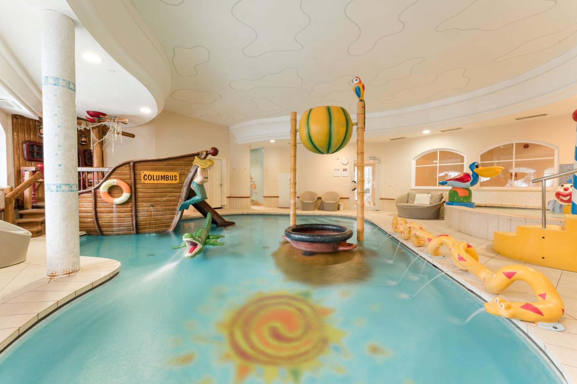 Hotel Tyrol Family Retreat Naturns Esterno foto