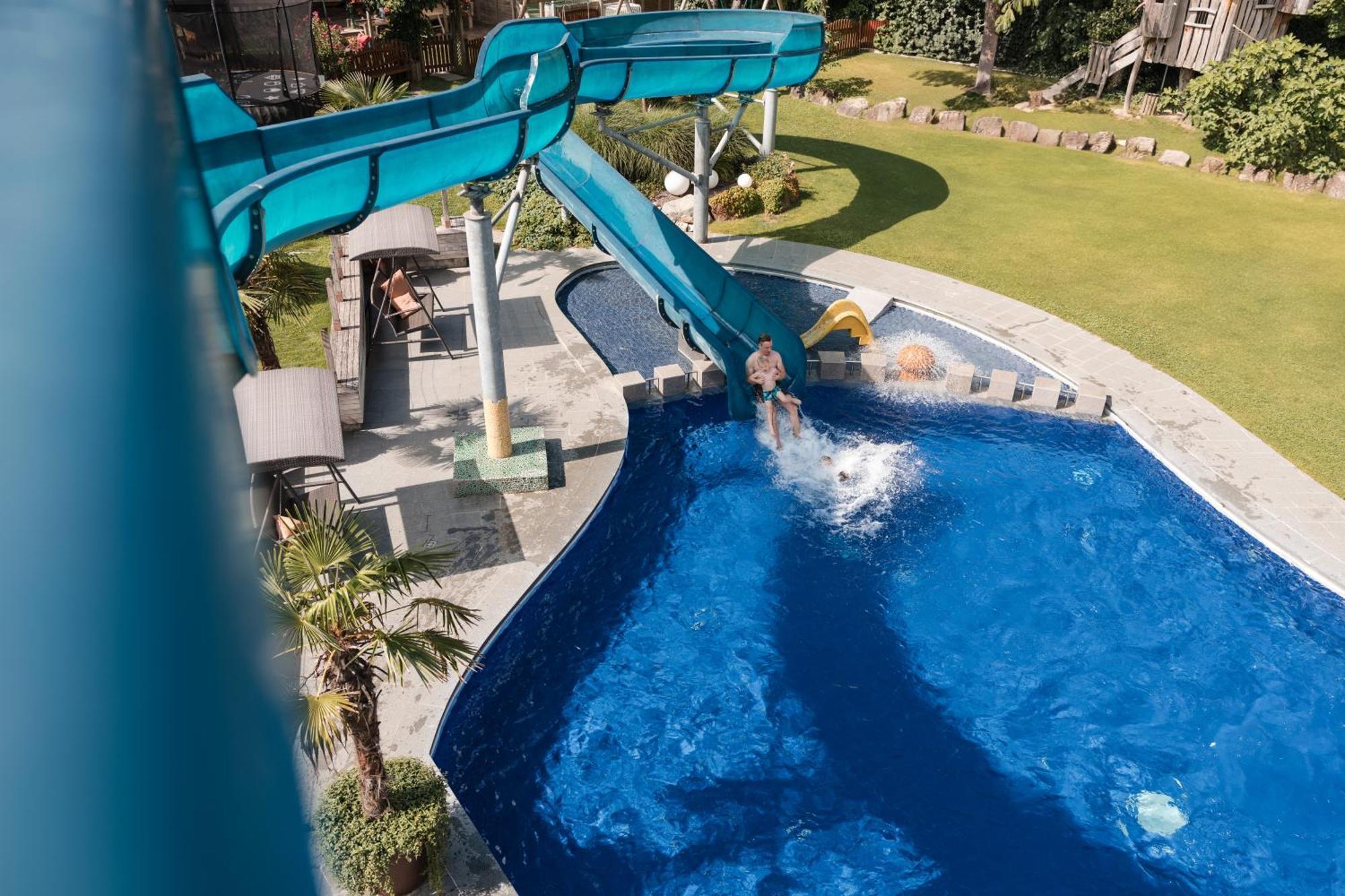 Hotel Tyrol Family Retreat Naturns Esterno foto