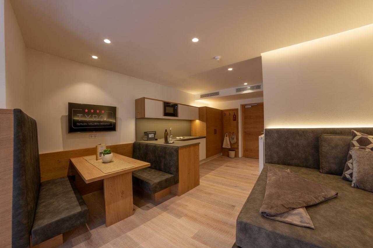 Hotel Tyrol Family Retreat Naturns Esterno foto
